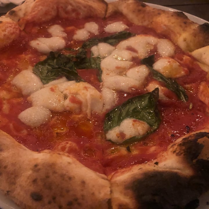 photo of Parco Romano Biodistretto Castelli Romani Pizza margherita shared by @bruce001 on  17 Jul 2022 - review