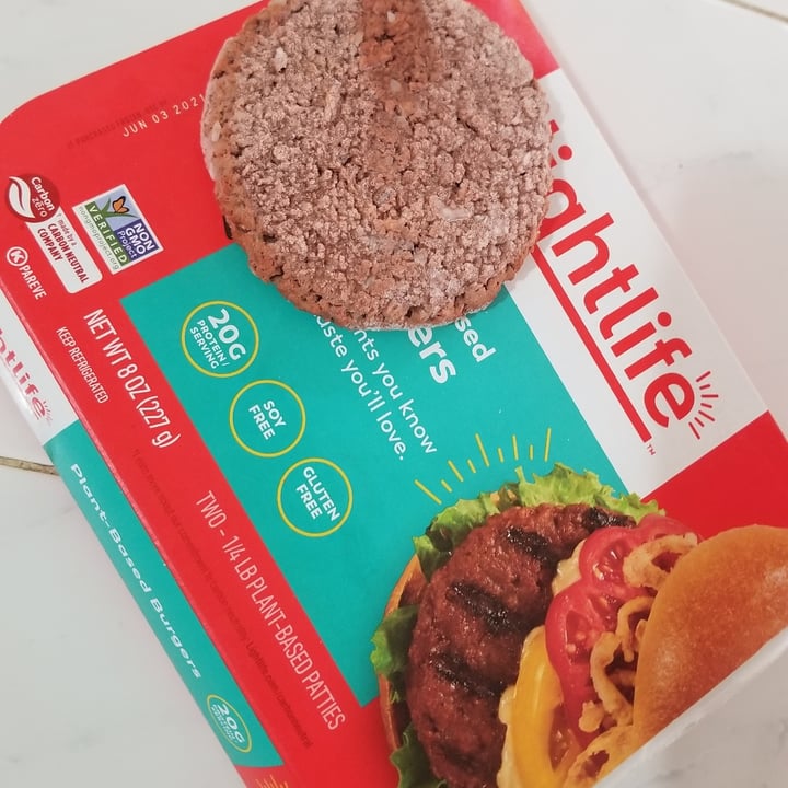 photo of Lightlife Plant Based Burgers shared by @rechelalechevegan on  07 Jan 2021 - review