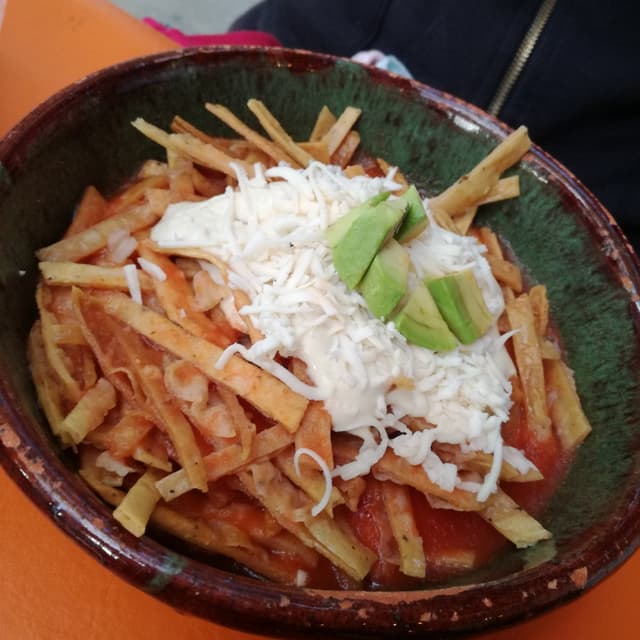 Photo of the dish “Sopa de tortilla”