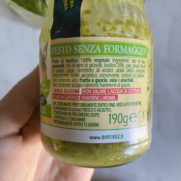 photo of Biffi Che Sugo! Pesto 100% Vegetale Senza Formaggio Jar shared by @misosoup on  02 Jun 2022 - review