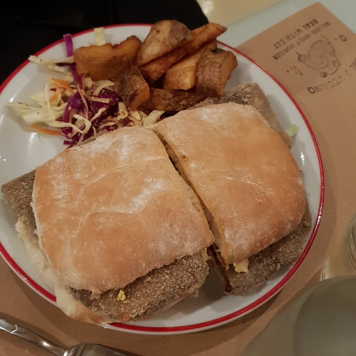 review photo of Gordo Vegano sandwich de milanesa especial shared by @frankieseason on 28 Sep 2022 - review