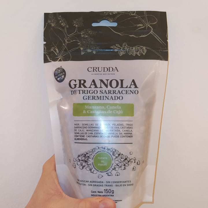 review photo of Crudda Granola de Trigo Sarraceno Germinado Manzana, Canela y Castañas De Cajú shared by @lulaviegas on 17 Jun 2021 - review