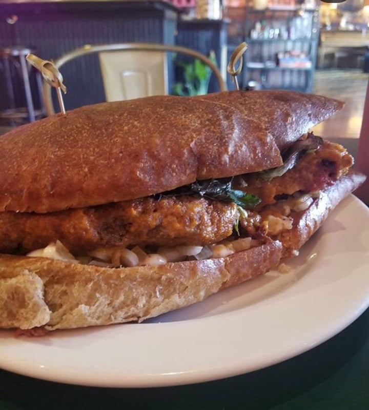 review photo of Eloise Buffalo Cauliflower Sandwich shared by @epvegan on 12 Feb 2019 - review