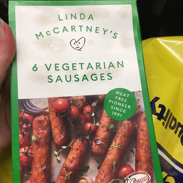 photo of Linda McCartney's 6 Vegetarian Sausages shared by @velvetveganworld on  19 Mar 2021 - review
