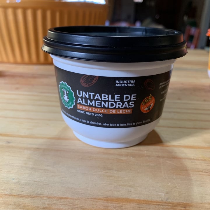 photo of Felices Las Vacas Untable de Almendras sabor Dulce de Leche shared by @valenserra on  14 Sep 2020 - review