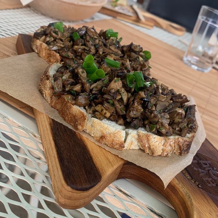 review photo of biO2 Lab Tostada de Cogumelos shared by @paulaneder on 17 Dec 2022 - review