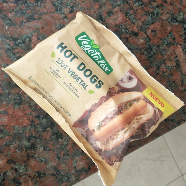 photo of Vegetalex Hot dogs 100% Vegetal shared by @juanespinola05 on  21 Dec 2021 - review