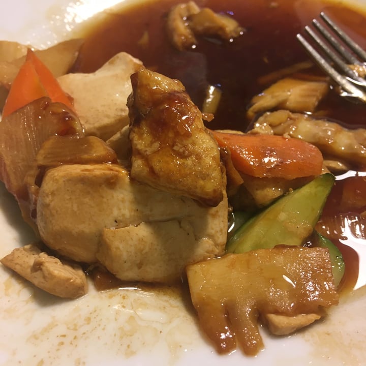 photo of Rosticceria Nuova Cina Tofu con verdure miste shared by @valentinadonato on  16 Oct 2020 - review