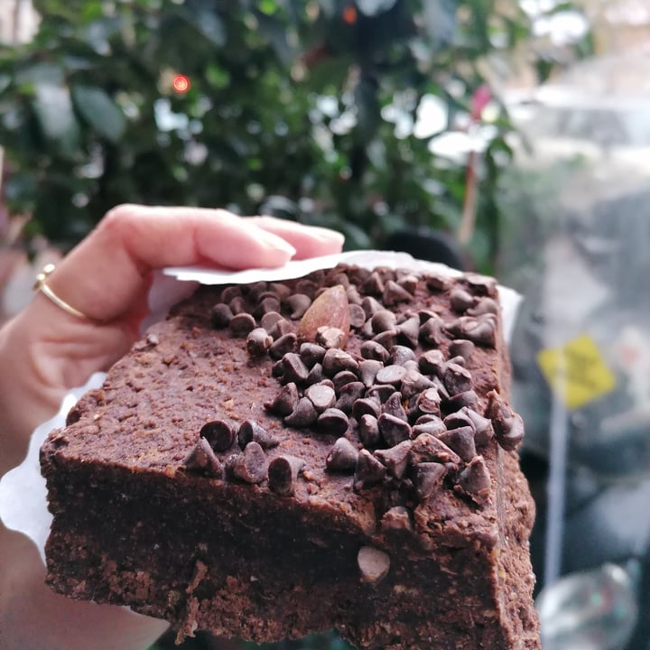 photo of Dolce Maniera Brownie shared by @aury1992 on  01 Dec 2021 - review
