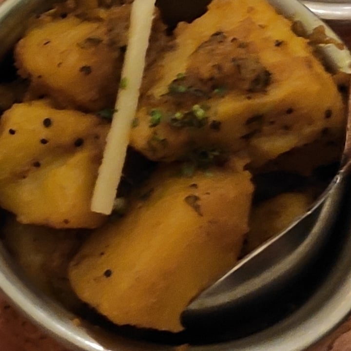 review photo of Ristorante Indiano Dawat Torino: Specialità indiane Dum Aloo shared by @coretta on 14 Jul 2022 - review