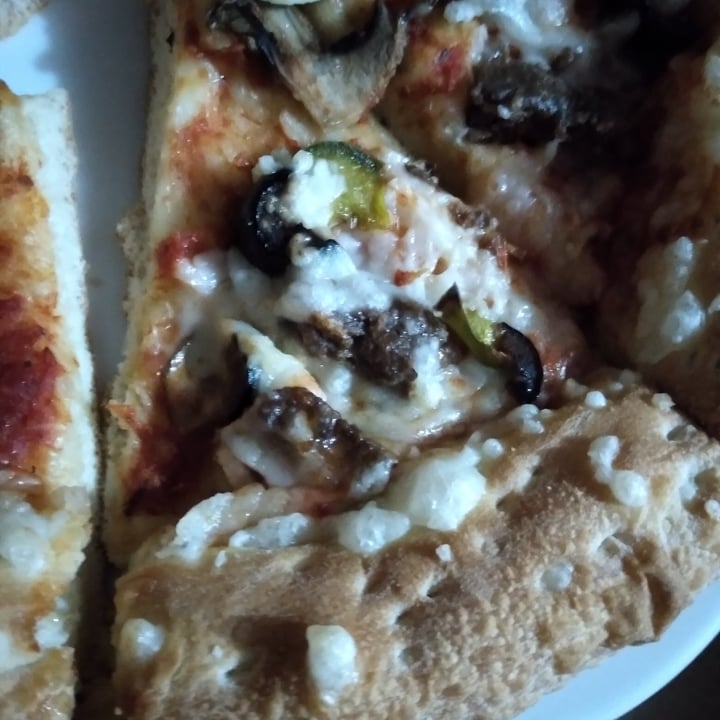 review photo of Papa johns Vegan royale shared by @accionantiespecista on 29 May 2022 - review