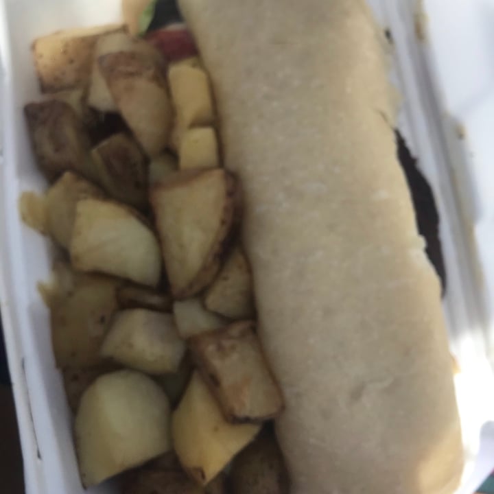 photo of Estilo Veggie Sandwich Clasica Completa shared by @kiri- on  05 Nov 2020 - review