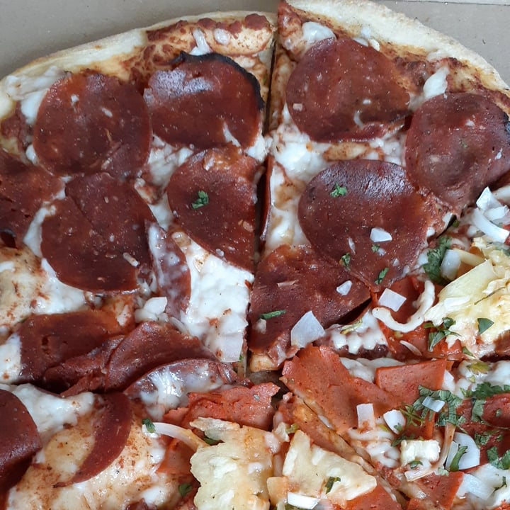photo of Salvaxe Pizza Pepperoni shared by @linamariapeace on  11 Jul 2021 - review