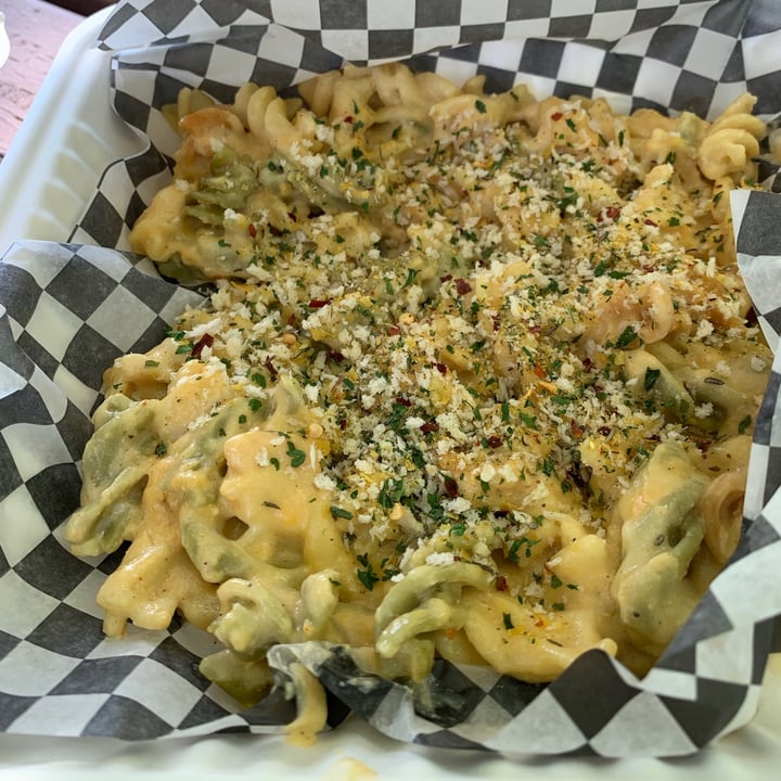 photo of The VHC Mac N Cheese shared by @ironicallyhamm on  16 May 2021 - review