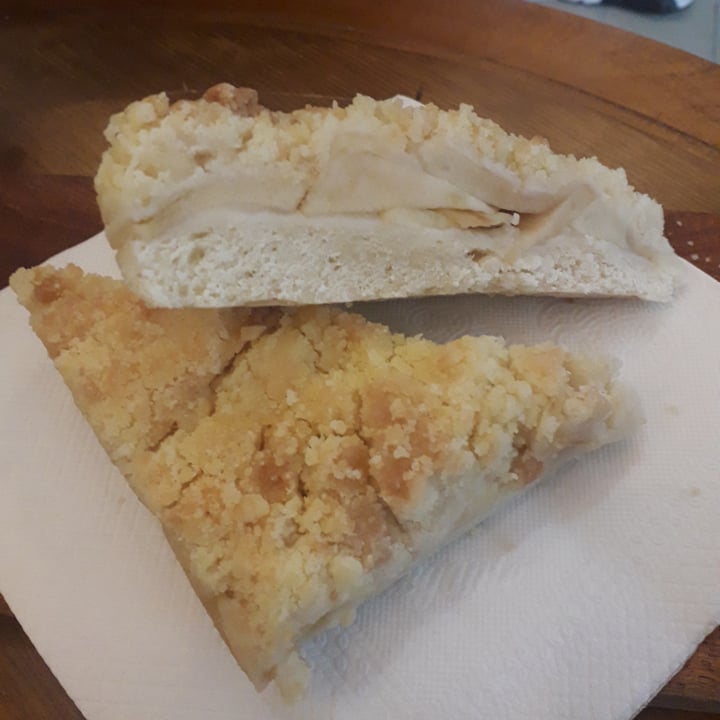 photo of Mönt take away Crumble de manzana shared by @ecosofia on  20 Apr 2021 - review