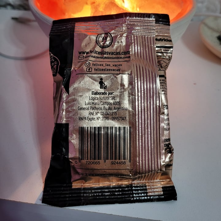 photo of Felices Las Vacas Alfajor Con Pasta De Maní shared by @lunesblues on  23 Aug 2022 - review