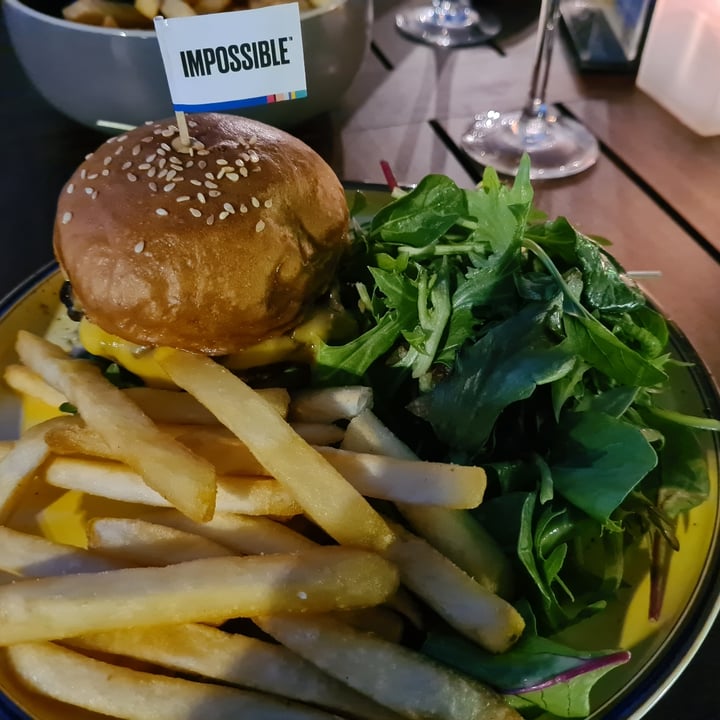 photo of Privé Asian Civilisations Museum Impossible™ Burger shared by @jebdavies on  30 Oct 2020 - review