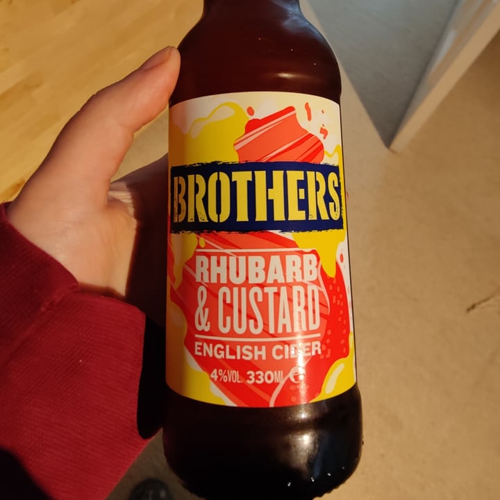 photo of Brothers Rhubarb and Custard English Cider shared by @plumesworld on  17 Apr 2022 - review