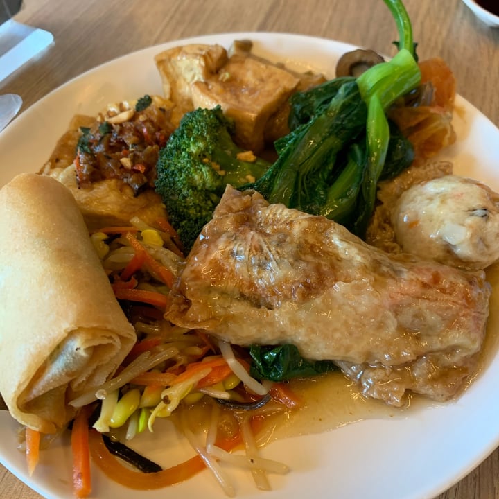 photo of Bijas Vegetarian Restaurant 一念素食 The buffet?? shared by @eggryne on  13 Feb 2022 - review