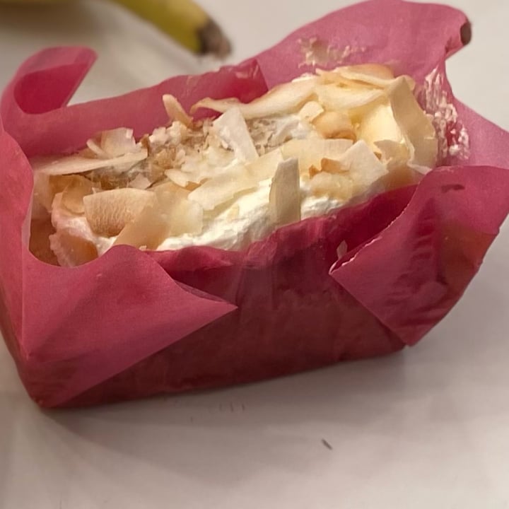 photo of Starbucks Coffee Coconut And Lime Cake shared by @lms1989 on  25 Oct 2021 - review