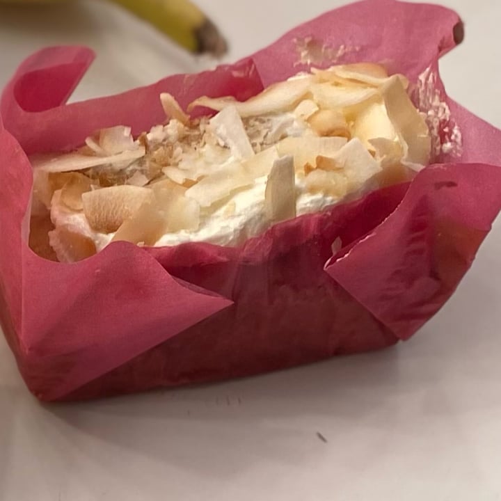 review photo of Starbucks Coffee Coconut And Lime Cake shared by @lms1989 on 25 Oct 2021 - review