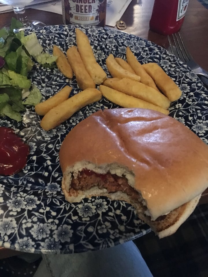 photo of Weatherspoons Pubs Vegan burger shared by @velvetveganworld on  15 Jan 2020 - review