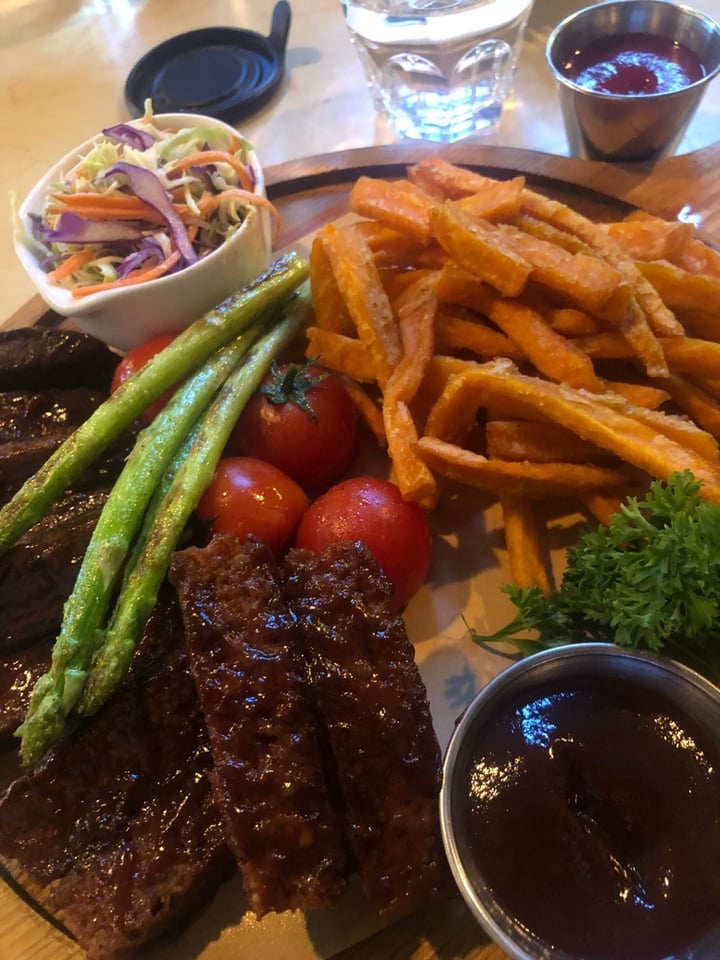 photo of Kind Kitchen by Green Common Beyond Striploin shared by @wongtonmee on  25 Mar 2020 - review