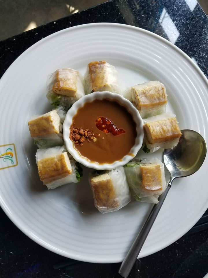 photo of Jasmine 26 Restaurant and Bar Grilled Tofu Roll shared by @annesemenak on  06 Aug 2018 - review