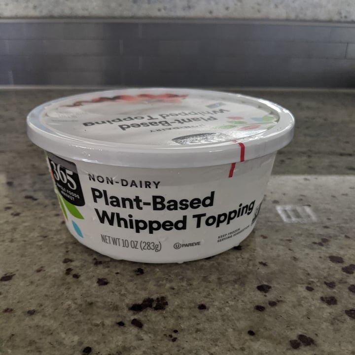 photo of 365 Whole Foods Market Plant Based Whipped Topping shared by @lafferty81 on  02 Apr 2021 - review