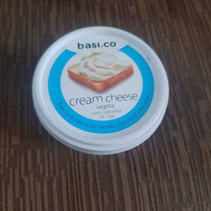 photo of Basi.co Cream Cheese Vegetal shared by @rosaloureiro on  15 Dec 2022 - review