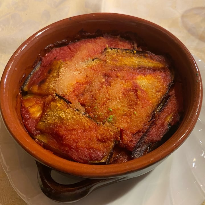 review photo of Fattoria e Agriturismo La Capra Campa Parmigiano di melanzane vegana shared by @mavi79 on 16 Oct 2022 - review