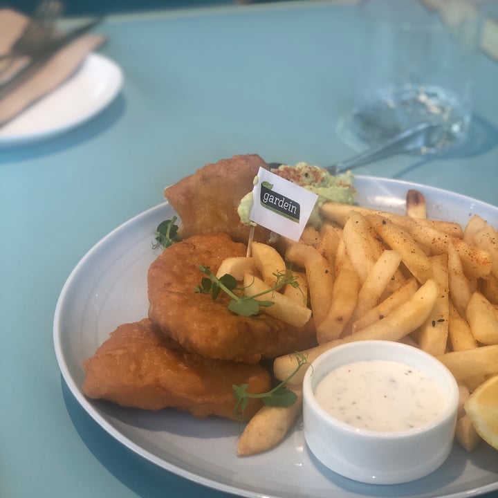 photo of Green Common Singapore Gardein Fish and Chips (Discontinued) shared by @monoandco on  21 Jul 2021 - review