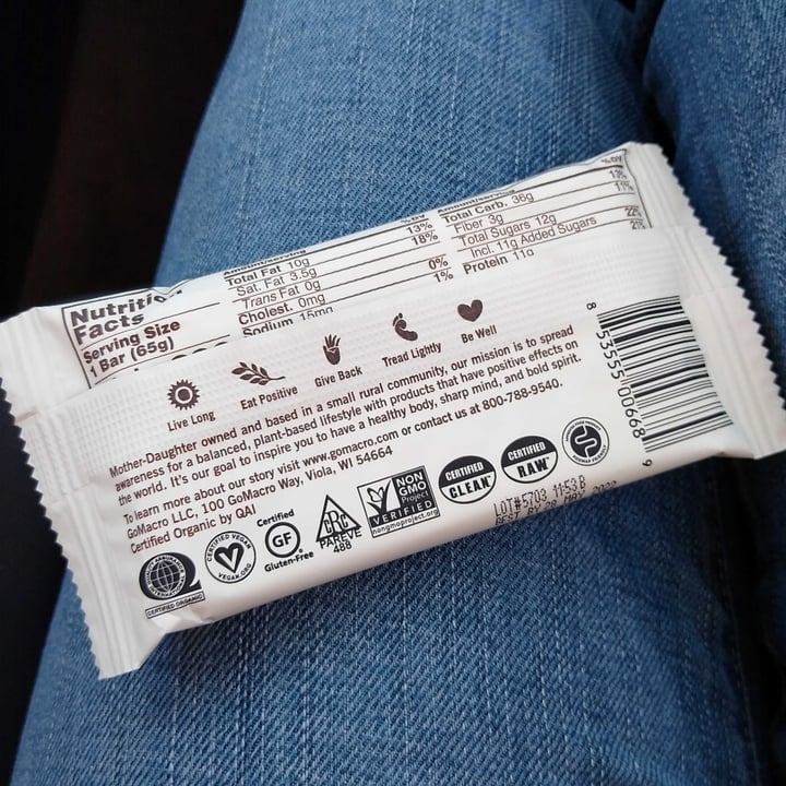photo of GoMacro Cocont almond butter chocolate chips shared by @biancavegan on  01 Jan 2022 - review
