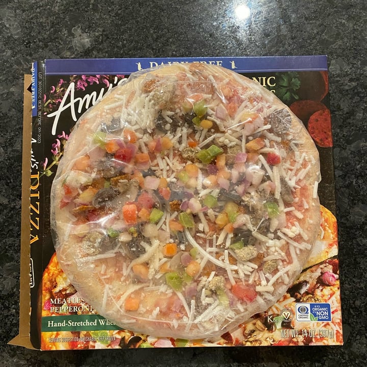 photo of Amy’s Vegan Supreme Pizza shared by @jackz95 on  09 Dec 2021 - review