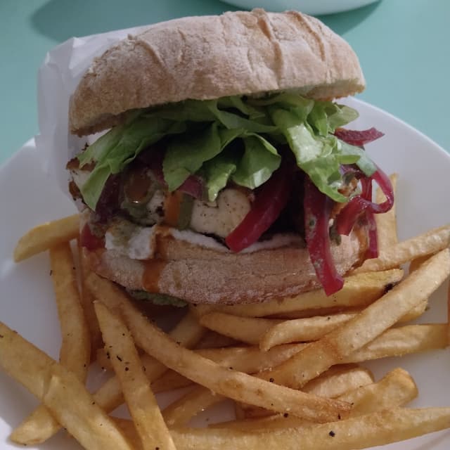 Photo of the dish “Gamma - hambúrguer de tofu”