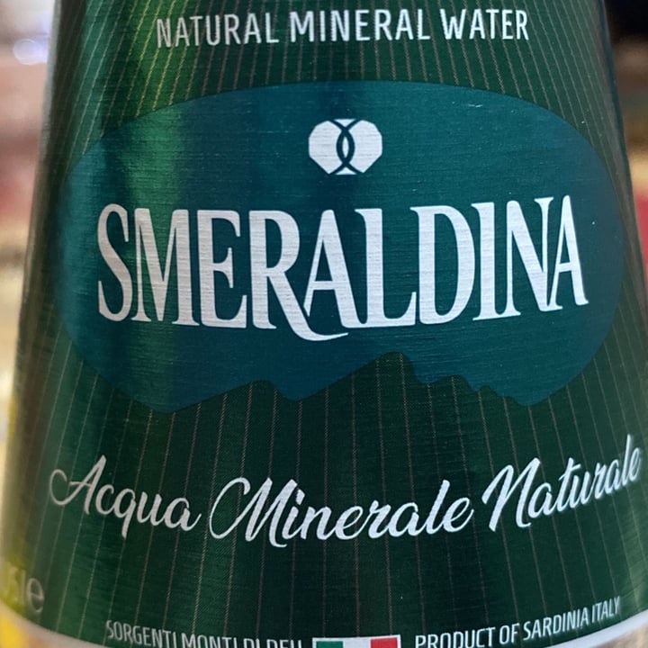photo of Smeraldina Acqua minerale Naturale in vetro shared by @giulia1995 on  14 May 2022 - review