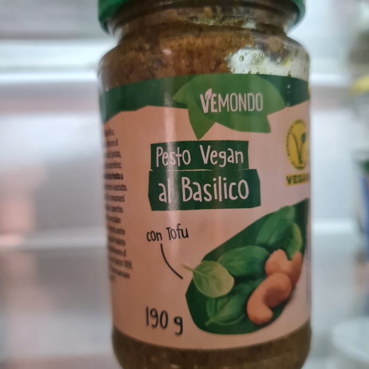 photo of Vemondo Pesto Vegan al Basilico con Tofu shared by @sunnyelle on  17 Sep 2022 - review