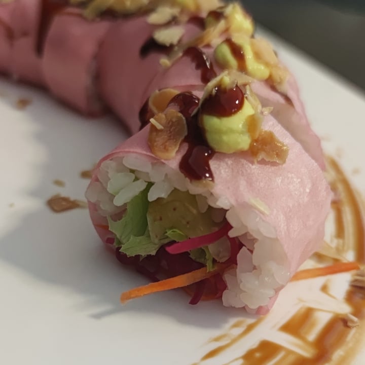 photo of Asia Fusion Sushi Rainbow Vegan Roll shared by @nkappa on  10 Sep 2022 - review