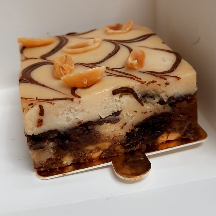 photo of Kind Kones Paragon No Bake Peanut Butter Slice shared by @linfoodhunts on  04 Mar 2022 - review