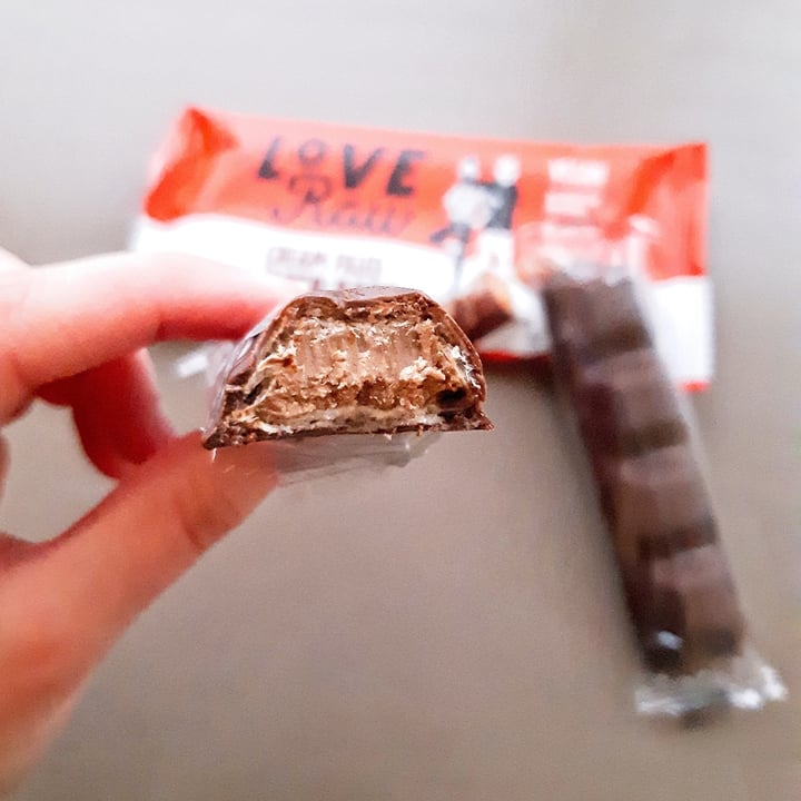 review photo of LoveRaw Cre&m Filled Wafer Bars shared by @littleveganpanda on 09 Feb 2021 - review