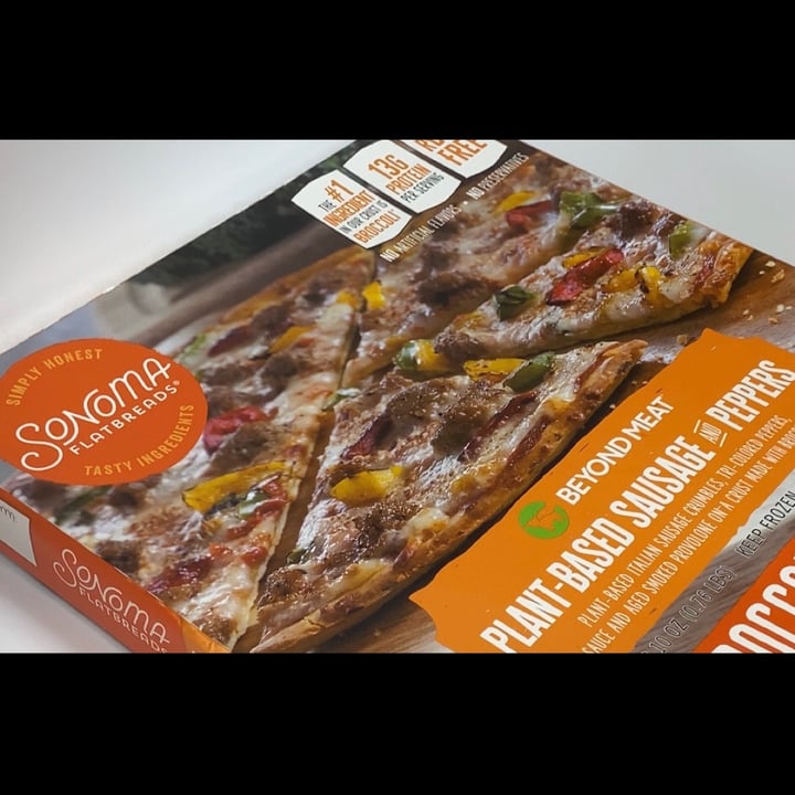 photo of Sonoma flatbreads Plant-Based Pizza shared by @elexis on  29 Sep 2020 - review