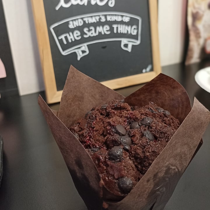 photo of Radagast Vegan Bakery Muffin Cioccolato E Lamponi shared by @vegetalgiampo on  27 Jan 2022 - review