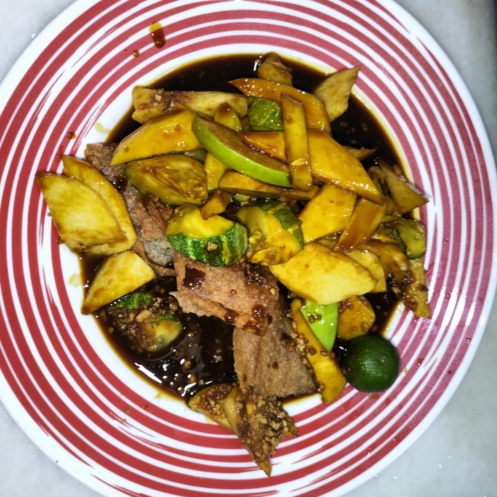 photo of Veggie House Rojak shared by @veganhubby on  05 Apr 2022 - review