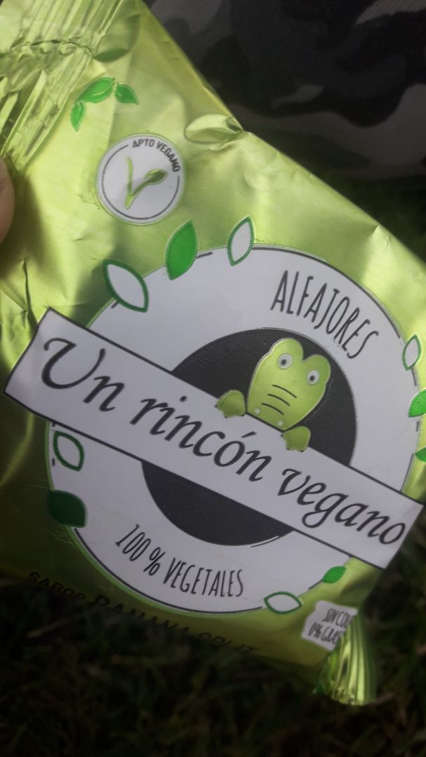 photo of Un Rincón Vegano Alfajor Banana Split shared by @agossariass on  13 Mar 2020 - review