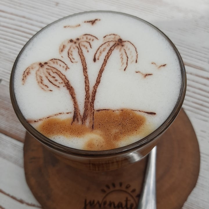 photo of Juvenate Conscious Eatery Oat Mylk Flat White shared by @rynol on  01 Mar 2022 - review