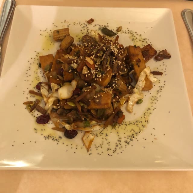 Photo of the dish “Tempeh con verduras”