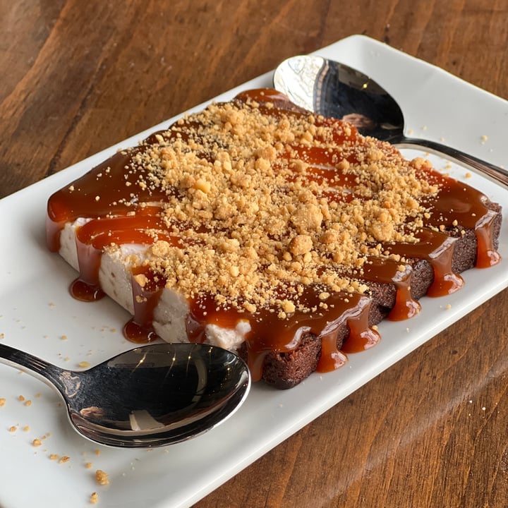 photo of O’cado Restaurant Peanut butter ice cream cake from Madame Shugah shared by @stephaniegerard on  08 Jan 2022 - review