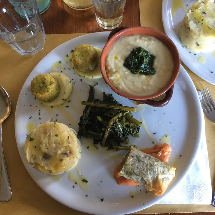 photo of L' Angolo Cottura Trattoria Roma Piattone Vegan shared by @bess on  14 Jan 2022 - review