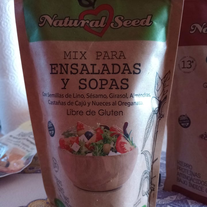 review photo of Natural Seed mix de frutos secos shared by @silvanalandriel on 18 Jun 2022 - review