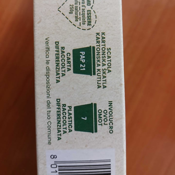 photo of Eurospin Italia Tofu al naturale shared by @marina82 on  28 Mar 2022 - review